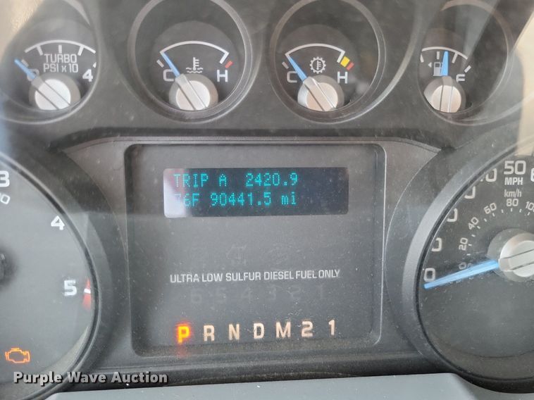 image for item DP5173 2011 Ford F550 Super Duty  bucket truck