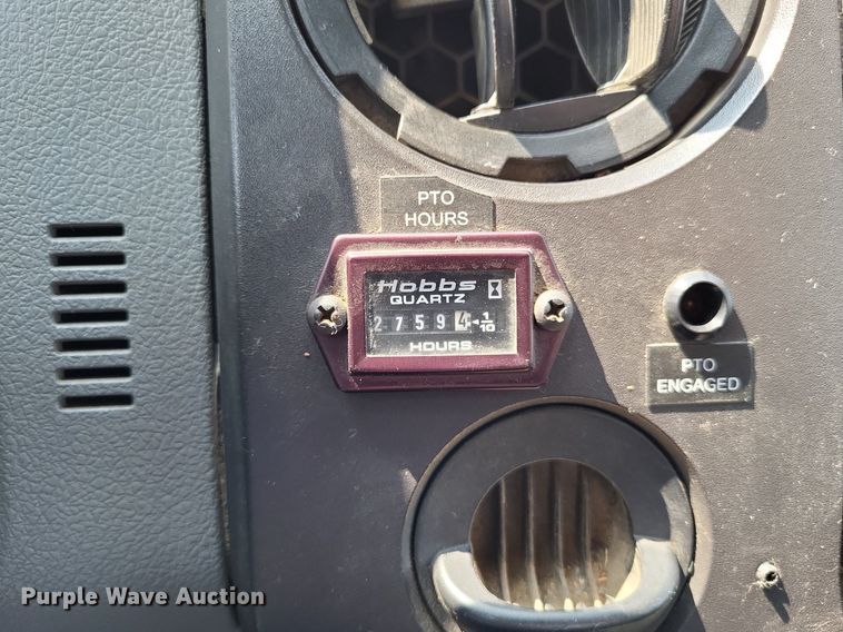 image for item DP5173 2011 Ford F550 Super Duty  bucket truck