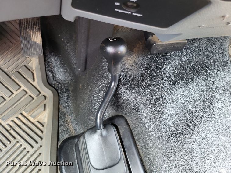 image for item DP5173 2011 Ford F550 Super Duty  bucket truck