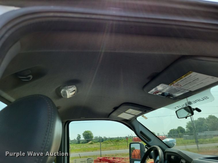 image for item DP5173 2011 Ford F550 Super Duty  bucket truck