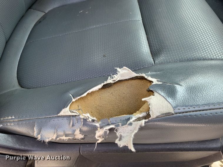 image for item DP5173 2011 Ford F550 Super Duty  bucket truck