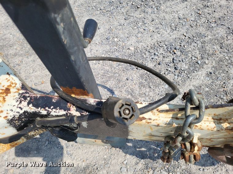 image for item DP5174 2015 Larson 5620  reel trailer