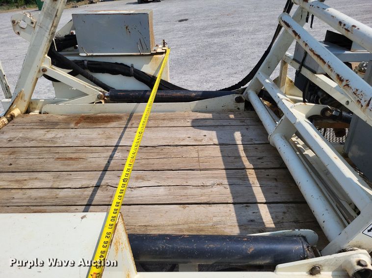 image for item DP5174 2015 Larson 5620  reel trailer