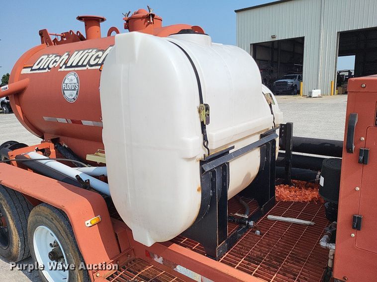 image for item DP5175 2011 Ditch Witch FX30  vacuum excavator
