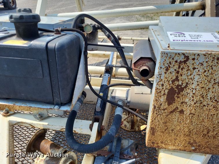 image for item DP5178 2015 Larson  reel trailer