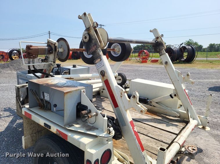 image for item DP5178 2015 Larson  reel trailer