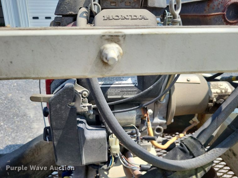 image for item DP5178 2015 Larson  reel trailer