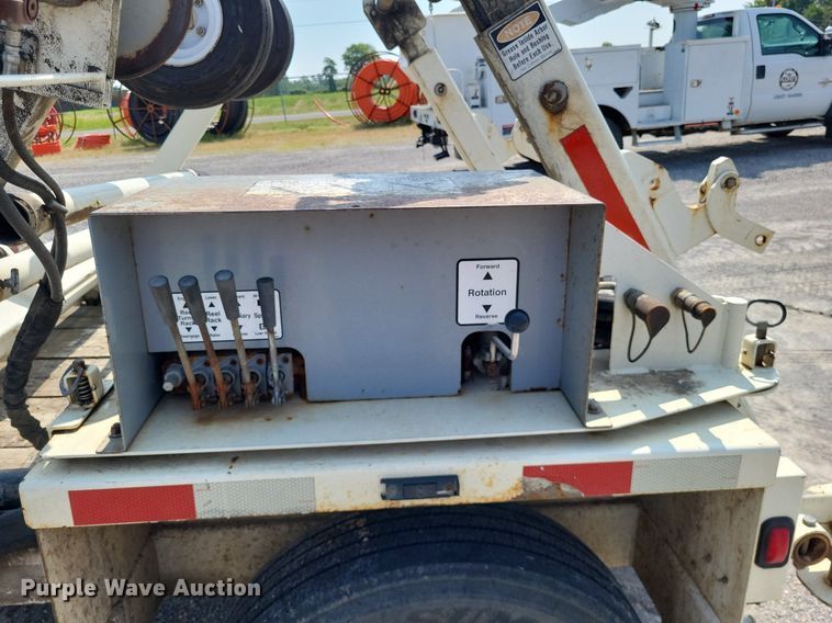 image for item DP5178 2015 Larson  reel trailer