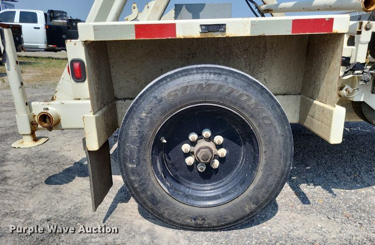 image for item DP5178 2015 Larson  reel trailer