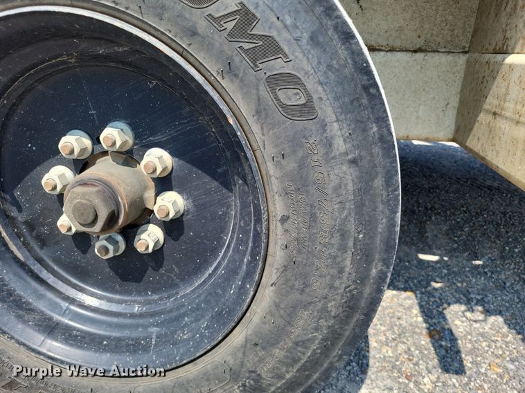 image for item DP5178 2015 Larson  reel trailer