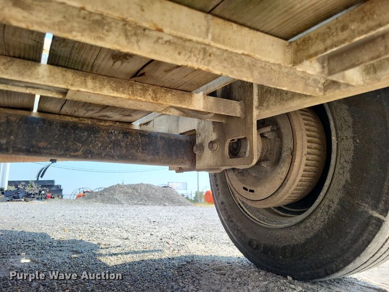 image for item DP5178 2015 Larson  reel trailer