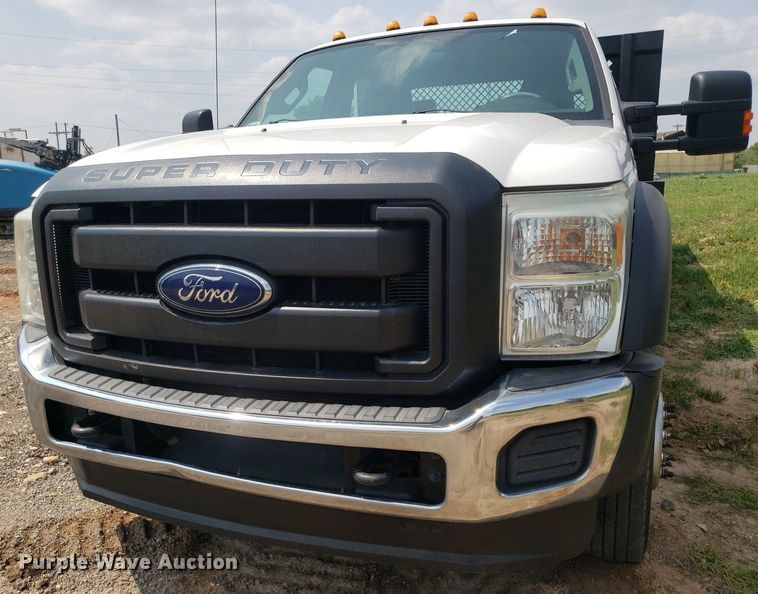 image for item DP7942 2016 Ford F450 Super Duty  Crew Cab flatbed truck