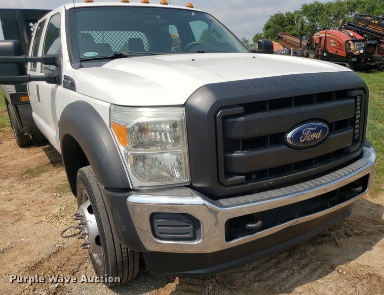 image for item DP7942 2016 Ford F450 Super Duty  Crew Cab flatbed truck