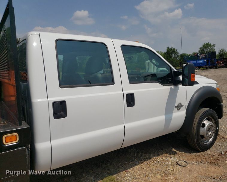 image for item DP7942 2016 Ford F450 Super Duty  Crew Cab flatbed truck