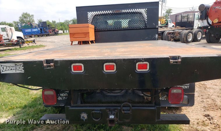 image for item DP7942 2016 Ford F450 Super Duty  Crew Cab flatbed truck