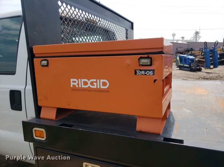 image for item DP7942 2016 Ford F450 Super Duty  Crew Cab flatbed truck