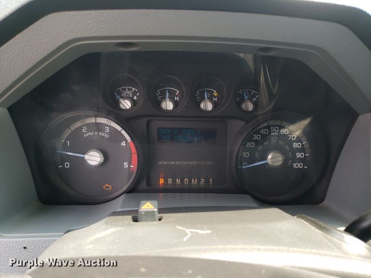 image for item DP7942 2016 Ford F450 Super Duty  Crew Cab flatbed truck