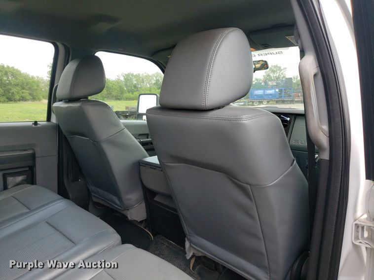 image for item DP7942 2016 Ford F450 Super Duty  Crew Cab flatbed truck