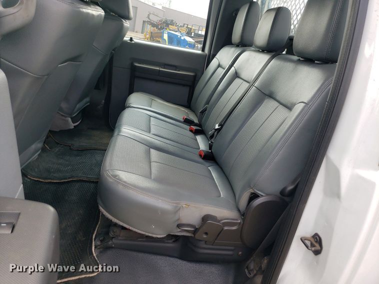 image for item DP7942 2016 Ford F450 Super Duty  Crew Cab flatbed truck