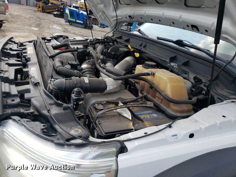 image for item DP7942 2016 Ford F450 Super Duty  Crew Cab flatbed truck