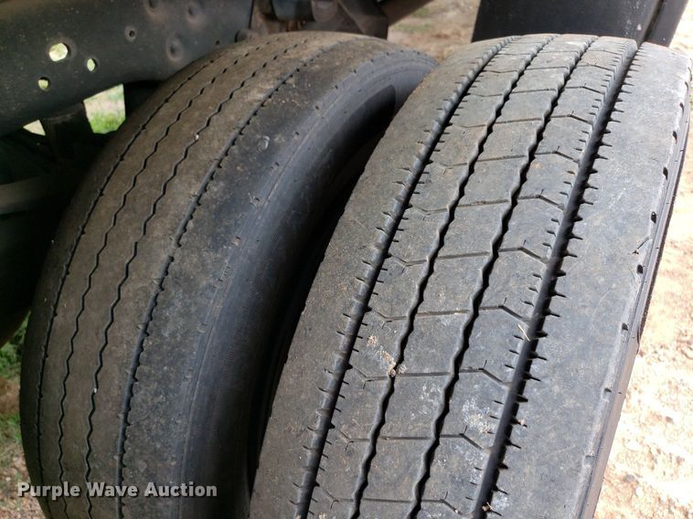 image for item DP7942 2016 Ford F450 Super Duty  Crew Cab flatbed truck