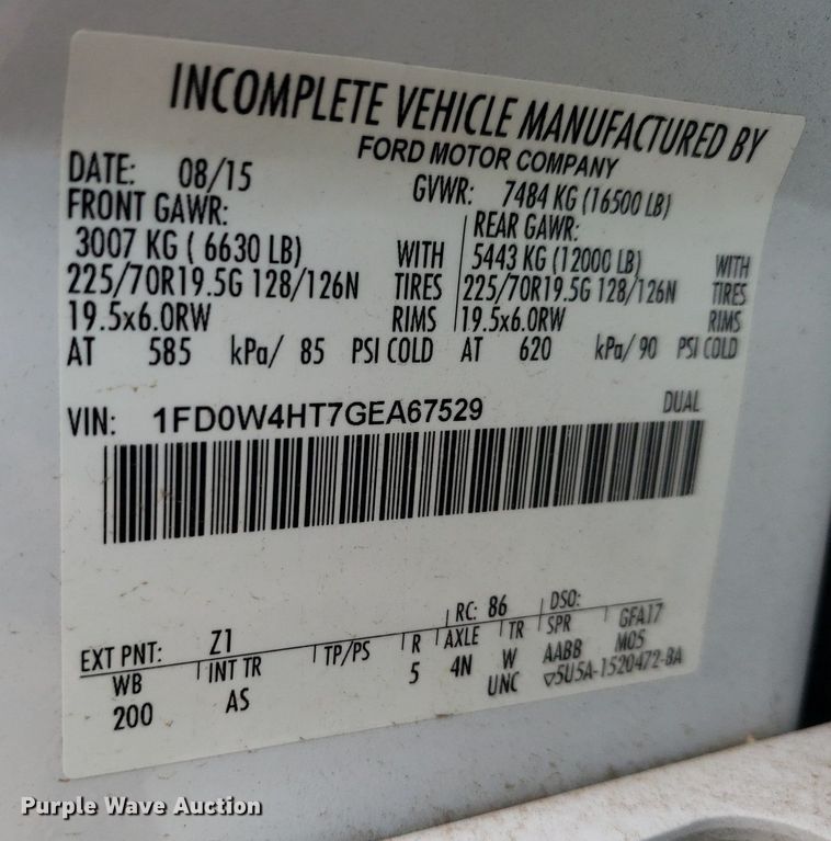 image for item DP7942 2016 Ford F450 Super Duty  Crew Cab flatbed truck