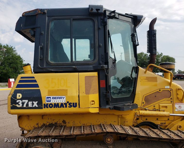 image for item DP7986 2008 Komatsu D37EX-22  dozer