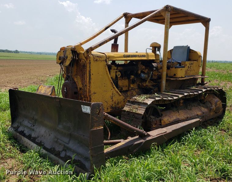image for item DP8003 1949 Caterpillar D6  dozer
