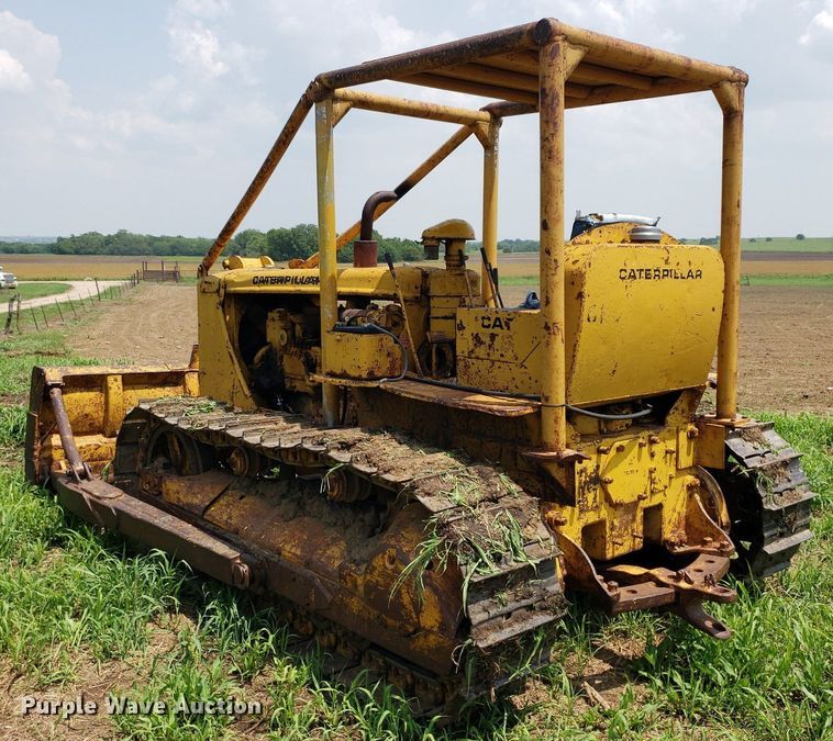 image for item DP8003 1949 Caterpillar D6  dozer