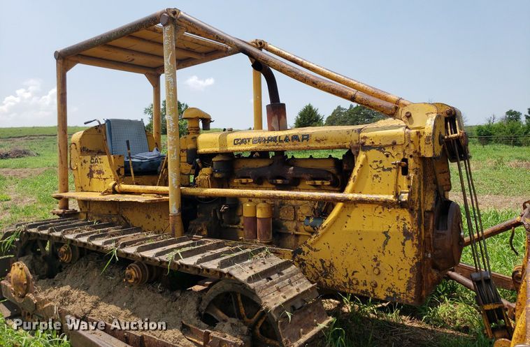 image for item DP8003 1949 Caterpillar D6  dozer