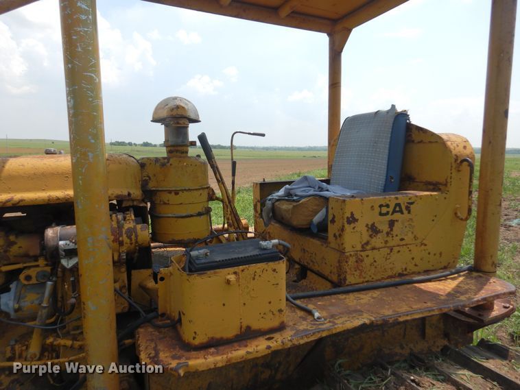 image for item DP8003 1949 Caterpillar D6  dozer