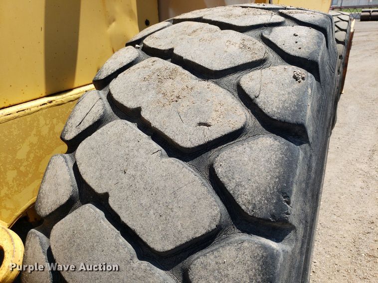 image for item DP8012 1991 Caterpillar 936E  wheel loader