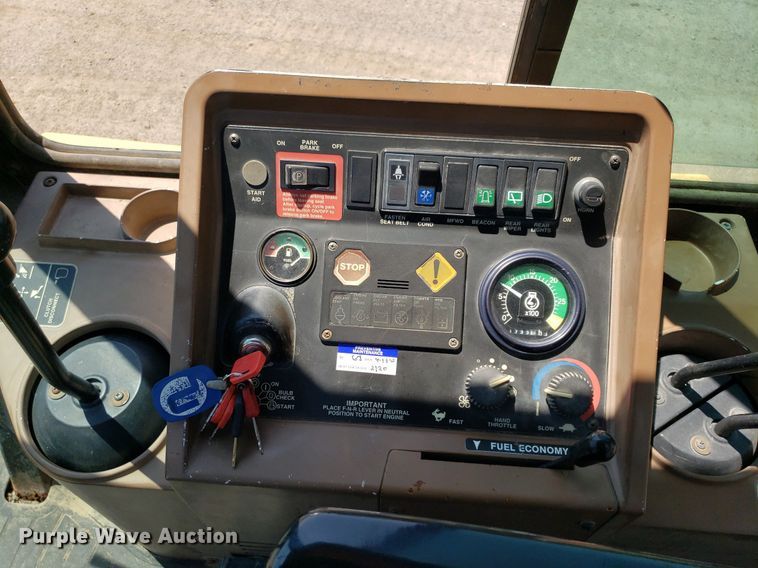 image for item DP8013 1996 John Deere 310D  backhoe