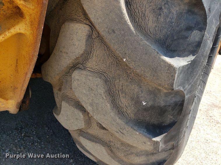 image for item DP8013 1996 John Deere 310D  backhoe