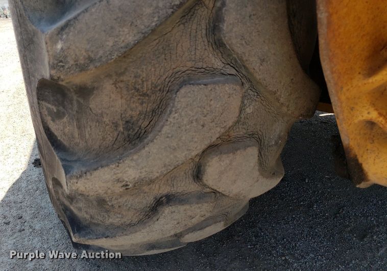 image for item DP8013 1996 John Deere 310D  backhoe