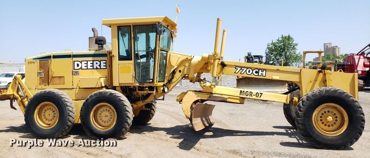 image for item DP8014 1998 John Deere 770CH  motor grader