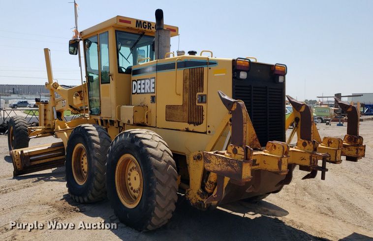 image for item DP8014 1998 John Deere 770CH  motor grader