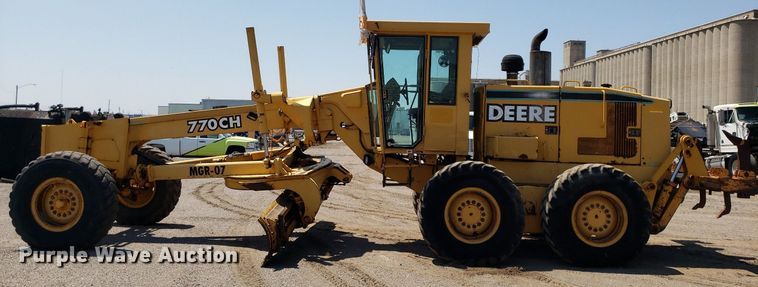 image for item DP8014 1998 John Deere 770CH  motor grader