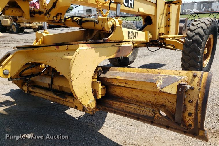 image for item DP8014 1998 John Deere 770CH  motor grader