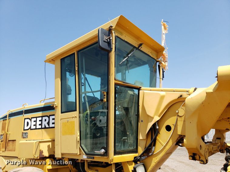 image for item DP8014 1998 John Deere 770CH  motor grader