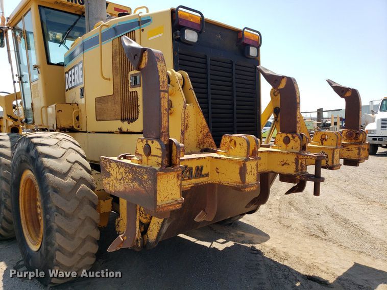 image for item DP8014 1998 John Deere 770CH  motor grader