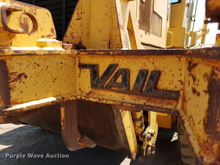 image for item DP8014 1998 John Deere 770CH  motor grader