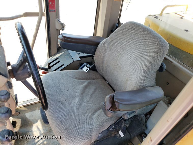 image for item DP8014 1998 John Deere 770CH  motor grader