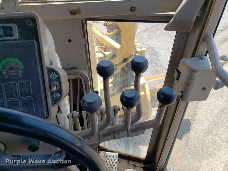 image for item DP8014 1998 John Deere 770CH  motor grader