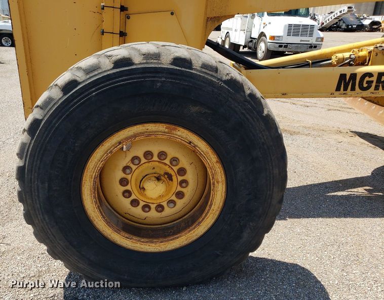 image for item DP8014 1998 John Deere 770CH  motor grader