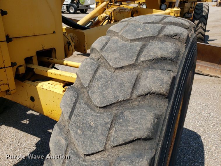 image for item DP8014 1998 John Deere 770CH  motor grader