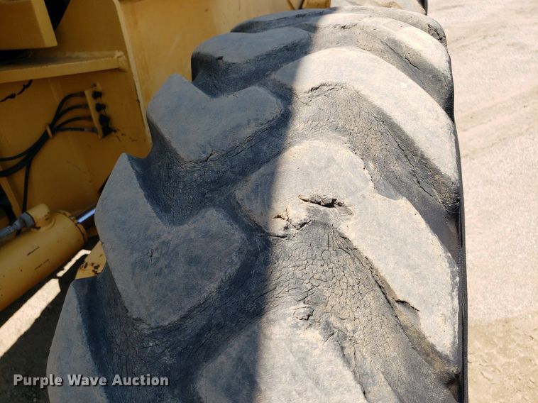 image for item DP8014 1998 John Deere 770CH  motor grader