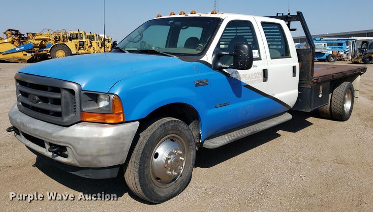 image for item DP8016 2001 Ford F550 Super Duty  Crew Cab flatbed truck
