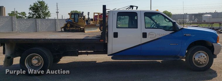 image for item DP8016 2001 Ford F550 Super Duty  Crew Cab flatbed truck