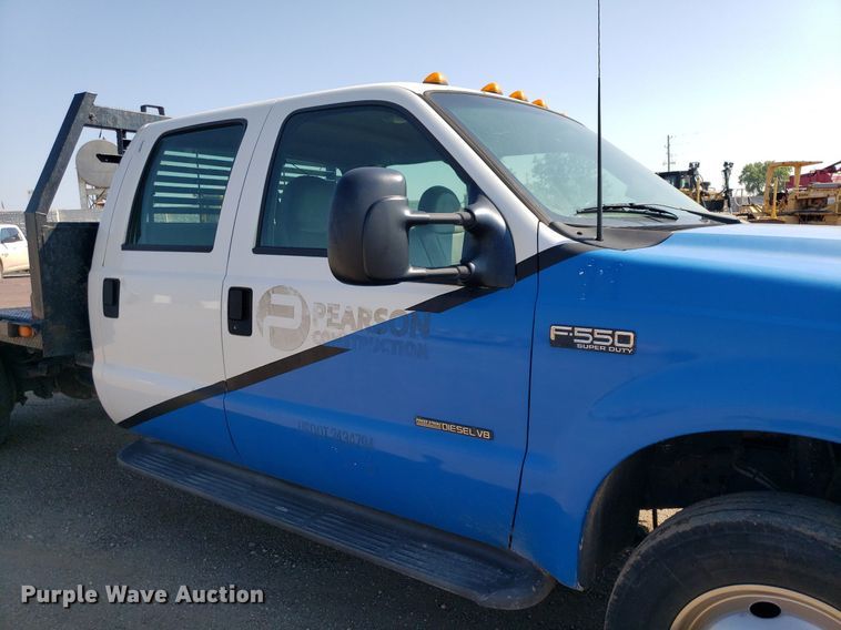 image for item DP8016 2001 Ford F550 Super Duty  Crew Cab flatbed truck